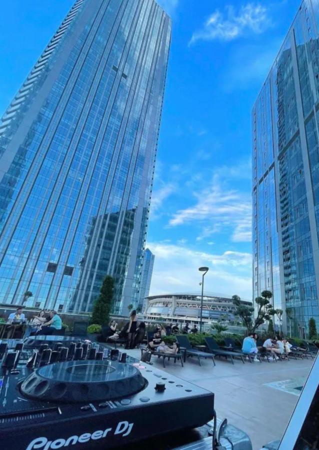 Skyland - 54th Floor Big Luxury Loft *